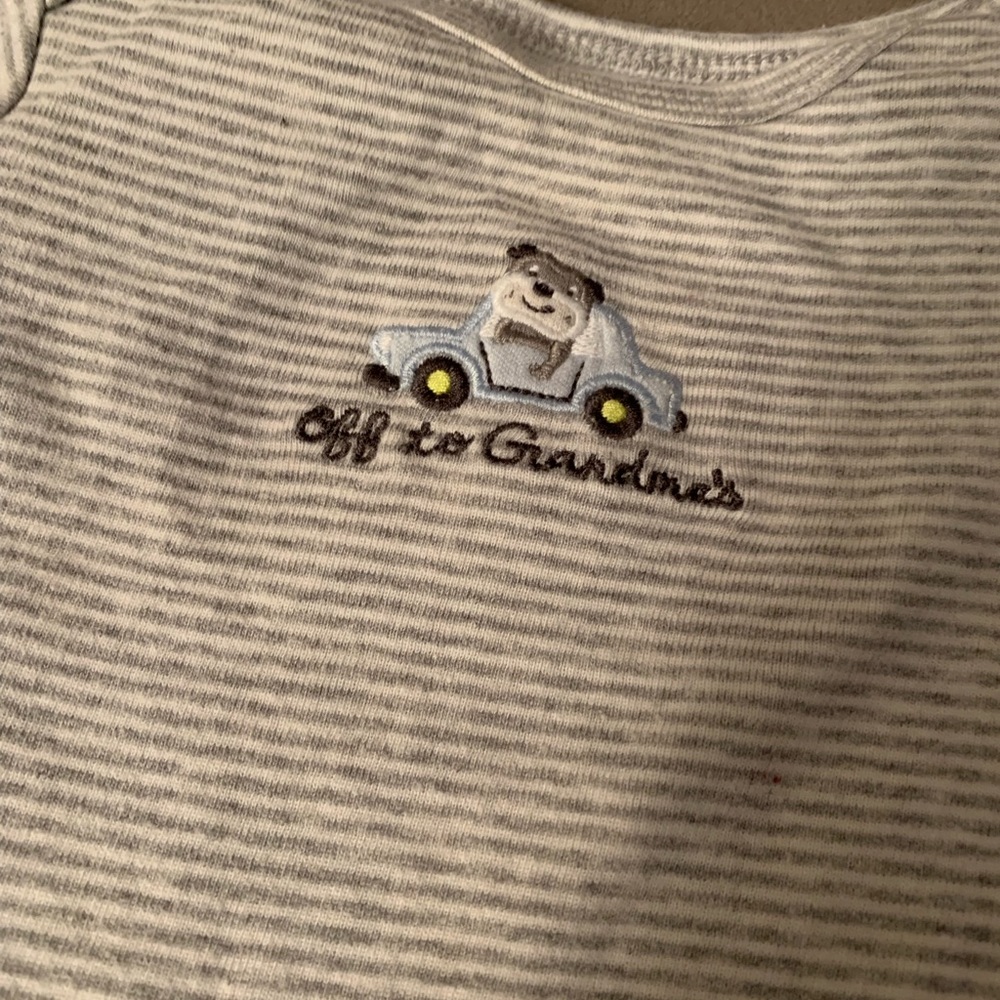Onesie bundle - Picture 2 of 3